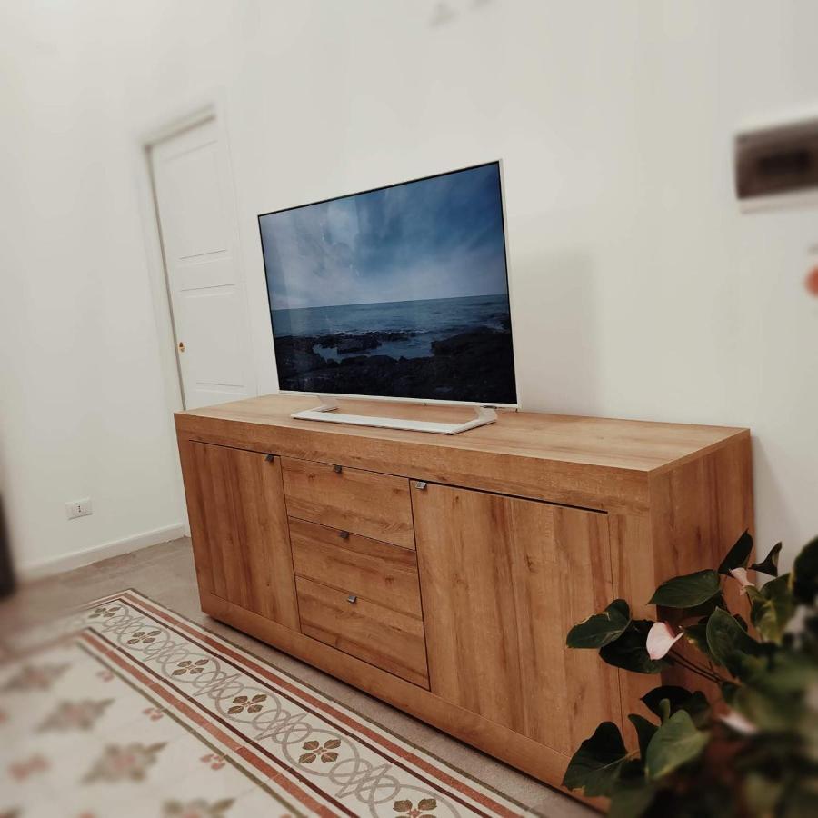 Piazza Vittoria Apartment Карини Екстериор снимка